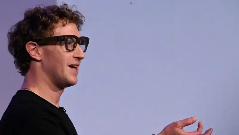 Mark Zuckerberg'in Yeni Gözlüğü: Yapay Zeka ile Geleceği Şekillendiriyor