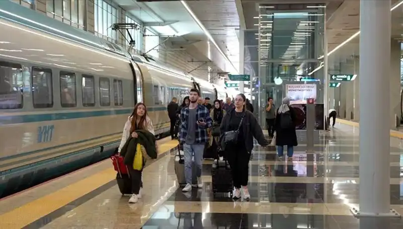 Yüksek Hızlı Tren Seferleri Artıyor: Yeni Dönem Başlıyor!