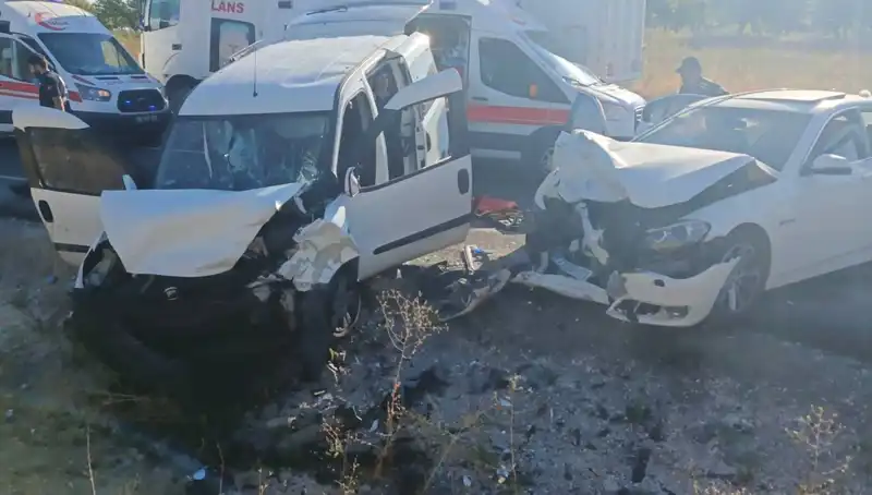 Nevşehir'de Feci Trafik Kazası: 14 Kişi Yaralı, Detaylar Şok Edici
