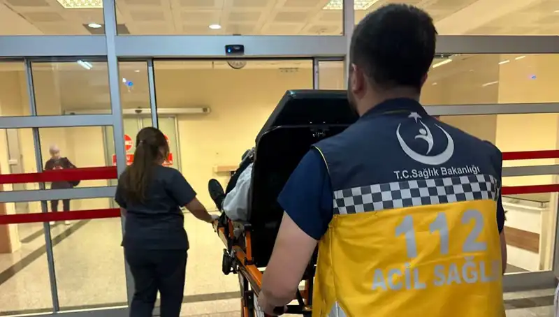 Adıyaman'da Kadın Kavgası Kanlı Bitti, Müdahale Eden Genç Bıçaklandı