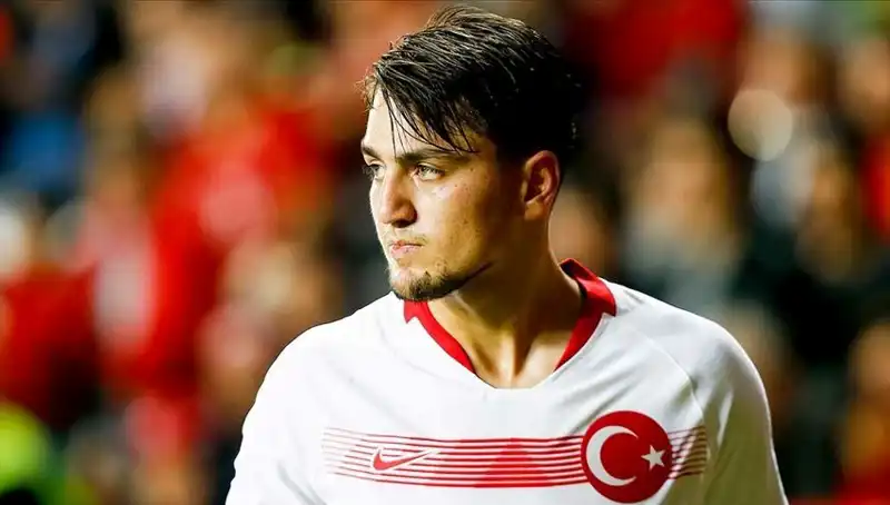 Beşiktaş, Milli Futbolcuyla Anlaşmaya Bir Adım Daha Yaklaştı!