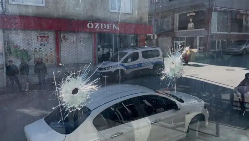 Bursa'da Kıraathaneye Açılan Ateş, Kahve Keyfini Tehdit Etti!