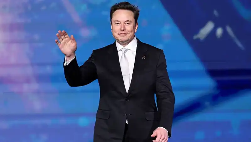 Tesla, Kendi "Canavarı" Projesini Neden Rafa Kaldırdı?