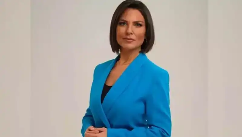 Ece Üner: Şaşırtıcı Başarılar ve Hayatıyla Göz Dolduran Bir Spiker