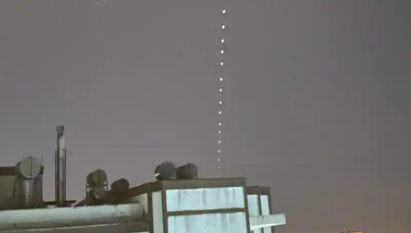 Adana'da Gökyüzünde Starlink Işıkları: İlginç Anlar ve Heyecan Verici Detaylar