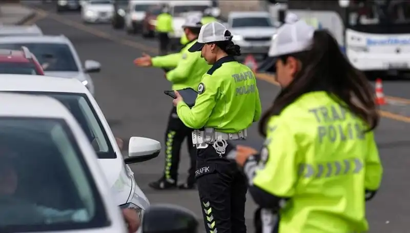 Bir Haftada Binlerce Sürücüye Kapsamlı Trafik Cezaları Uygulandı