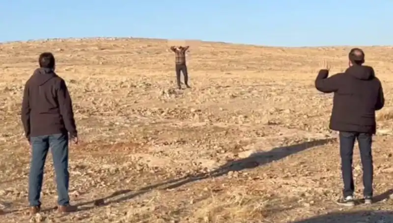 Jandarma ve MİT'in Ortak Operasyonu: Terör Örgütü Sabotajcısı Teslim Oldu