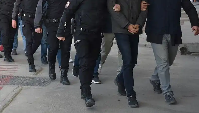 FETÖ’ye Yönelik 5 İlde Düzenlenen Operasyon: 10 Kişi Gözaltında
