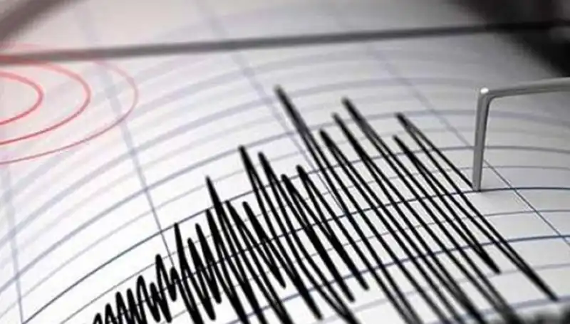 Sındırgı'da Şiddetli Deprem: 4,3 Büyüklüğünde Korkutan Sallantı!