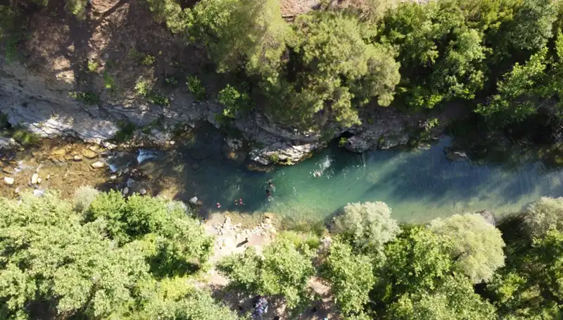 Adana'da Bunalttıcı Nem, Yaylacıları Doğal Sulara Yöneltti