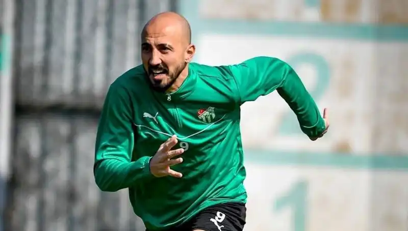 Milli Futbolcumuzun 2. Lig'de Yeni Bir Başlangıç Yapalacağı Gündemde