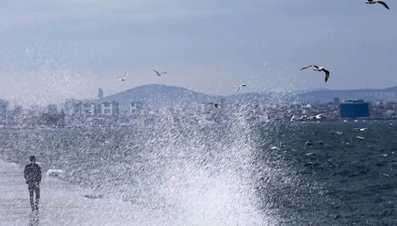 Beklenen Fırtına: Kuvvetli Rüzgar ve Sağanak Vuracak!