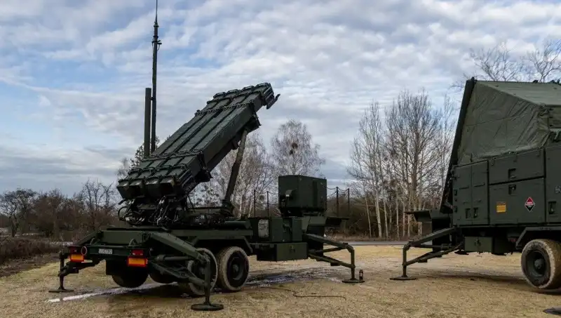 Almanya, Ukrayna’nın Güvenliği İçin ABD ile Patriot Füzeleri Üzerinde Pazarlık Yapıyor