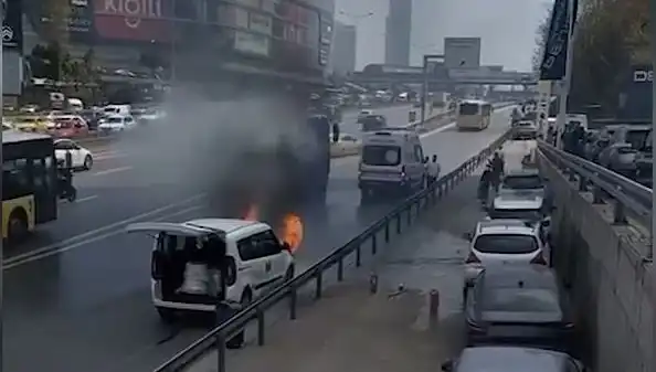 Yangın Anında TOMA ile Müdahale: Güvenlik Güçleri Harekete Geçti