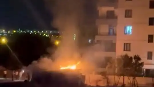 Elazığ'da Kilitlenen Kümes Yangını: Yüzlerce Tavuk Telef Oldu