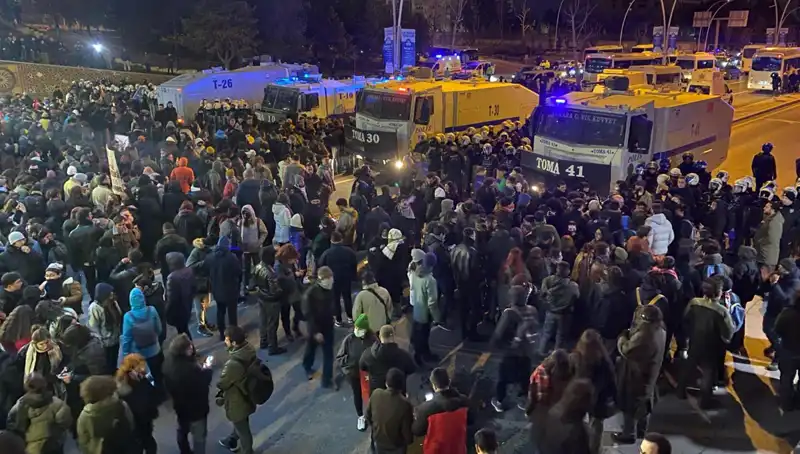 İstanbul ve Ankara’da Öğrencilerden İmamoğlu’na Destek Eylemi: Diploma İptali ve Gözaltılara Tepkiler