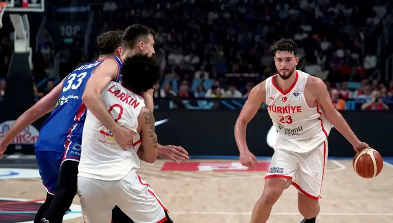 12 Dev Adam, İsveç'i Geride Bırakıp 16. Turda İleriye Gidiyor!