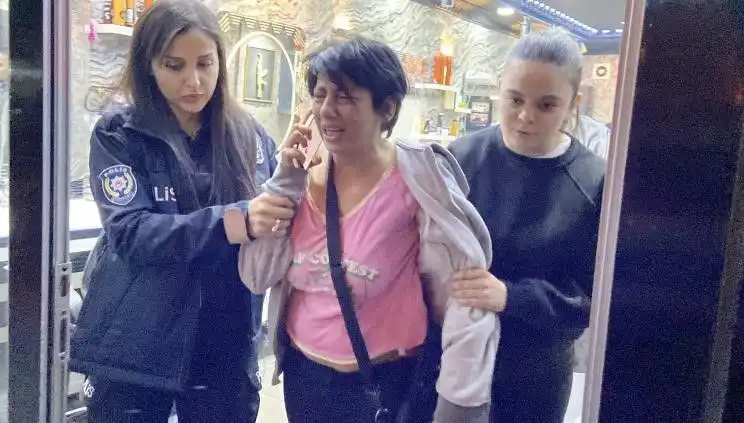 Polise 'Köpek' Deyip İtiyor: Kadına Adli İşlem Başlatıldı