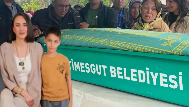 Merve Öğretmen ve Oğluna Gözyaşlarıyla Veda Etti: Ayrılığın Acısı