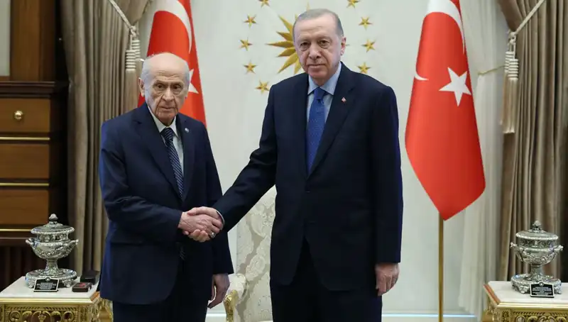 Erdoğan ve Bahçeli'den Kritik Görüşme: Siyasi Gelecek Belirlenecek Mi?