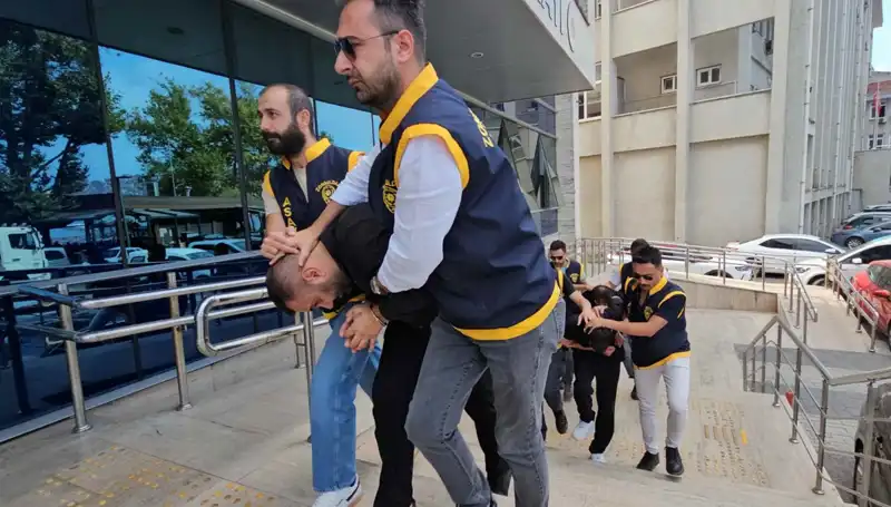 FETÖ Yalanlarıyla Milyonluk Vurgun: Nasıl Gerçekleşti?